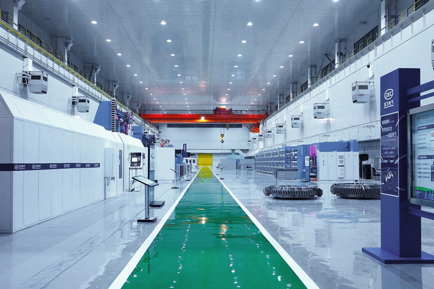 国内首个燃机智慧制造基地轮盘智能加工产线。于喜宝供图