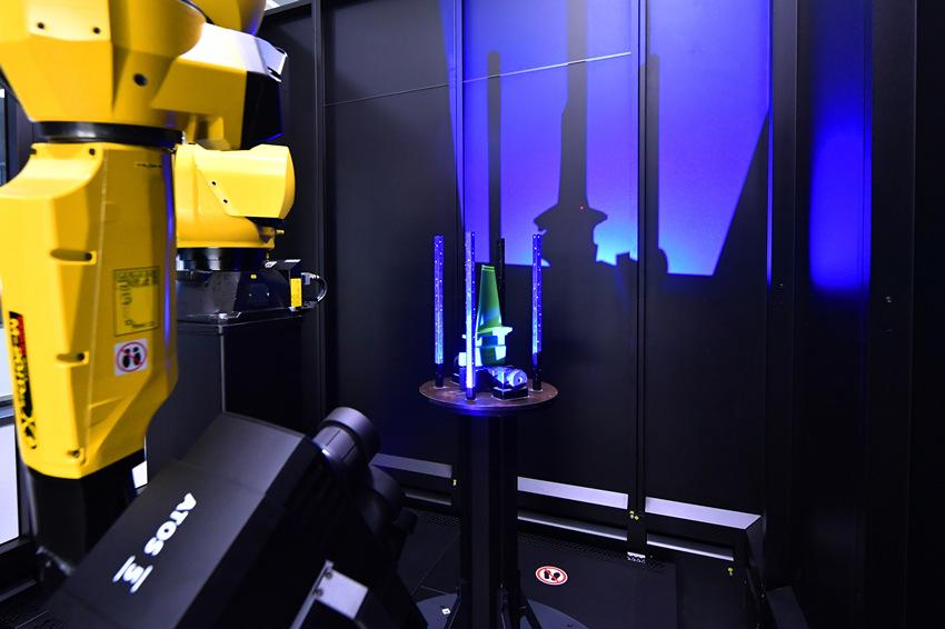 国内首个燃机智慧制造基地高温透平叶片精铸数字化产线。刘岗供图